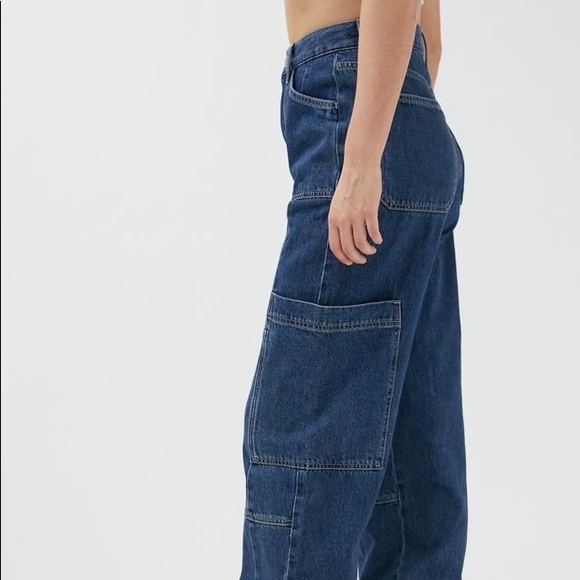 BDG Kate High-Waisted Baggy Cargo Jean - Picture 4 of 4